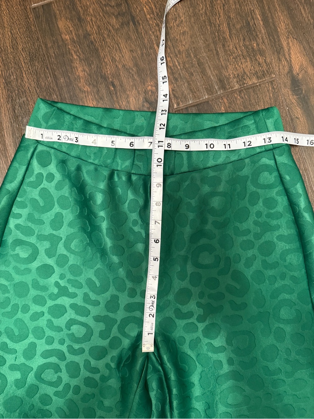 Emily McCarthy Evergreen Cheetah Jacquard Matching Set NWT Top & Bottoms - Picture 11 of 12